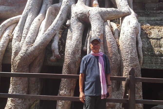 1-Day private Angkor Temple Tour with Sun Rise by Tuk Tuk from Siem Reap - Ending at Ta Prohm under the trees