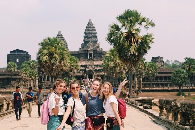 1-Day private Angkor Temple Tour with Sun Rise by Tuk Tuk from Siem Reap - Entering Angkor Thom through the South Gate