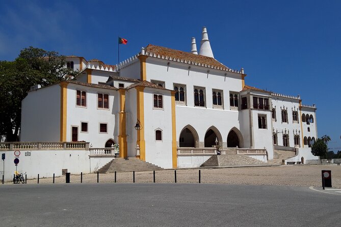 1 Hour Sightseeing Tour in Sintra with Tuktuk - Pena Palace, Sintra’s boldest sight