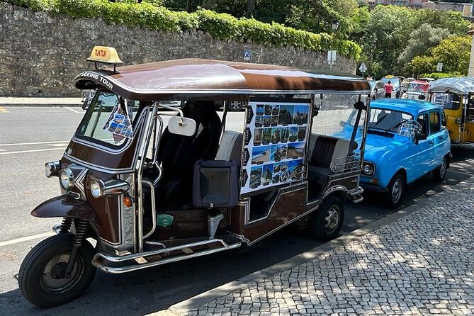1 Hour Sightseeing Tour in Sintra with Tuktuk - Quinta da Regaleira from the road