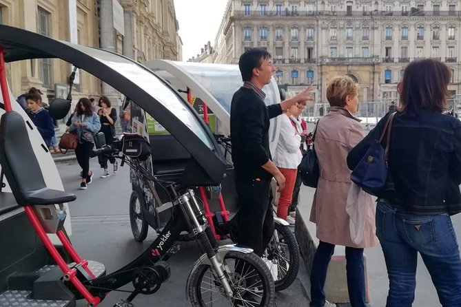 1 or 2-Hour Pedicab tour of Lyon - The Rhône banks and views toward Fourvière