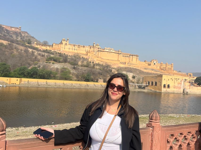 2 Days pink city jaipur sightseeing tour by tuk tuk - Day one: Amber Fort and the hills north of Jaipur
