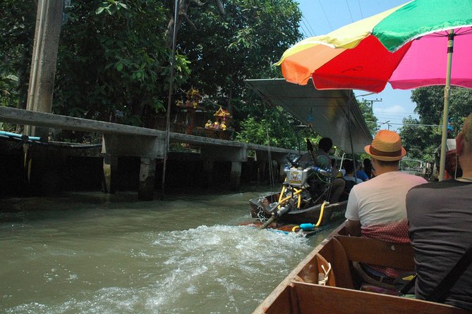 2-hour Bangkok Old City Night CHOB TUK TUK + Talat Noi Street Art - King Rama III Memorial and the best photo cluster