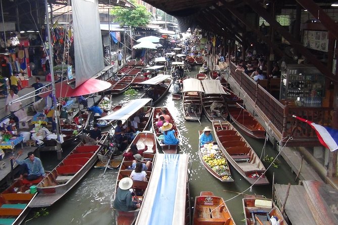 2-hour Bangkok Old City Night CHOB TUK TUK + Talat Noi Street Art - Talat Noi, where old houses meet street art