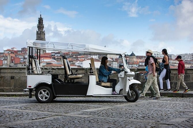 2 Hour Discover Gaia on a Private Eco-Friendly Tuk Tuk Tour - São Pedro da Afurada and the fishing-village stop