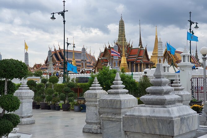 2 Hour Electric Tuk Tuk Cultural Tour of Bangkok - Wide river views at Phra Pokklao Bridge Sky Garden