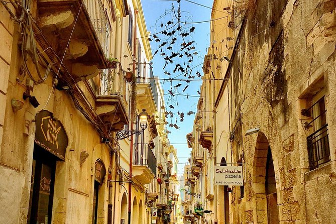 2 Hours Calessino/ Tuk tuk Tour to Syracuse and Ortigia Island - Key points to know before booking