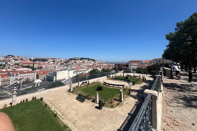 2h Tour | Explore Lisbon’s Hills & Viewpoints - Largo do Carmo and the final history lesson