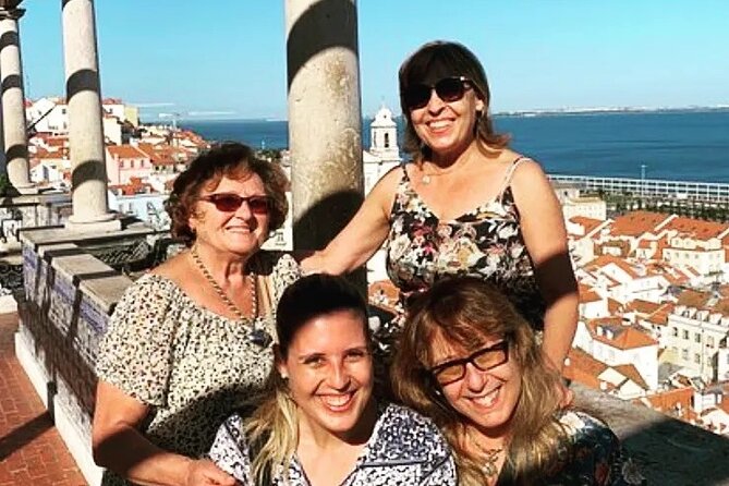 2H Tuk Tuk Tour Central Lisbon - Chiado adds cafés, shops, and Pessoa