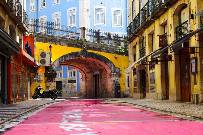 2h TukTuk Private Tour Free Pick-up - The National Pantheon and Lisbon’s long unfinished project