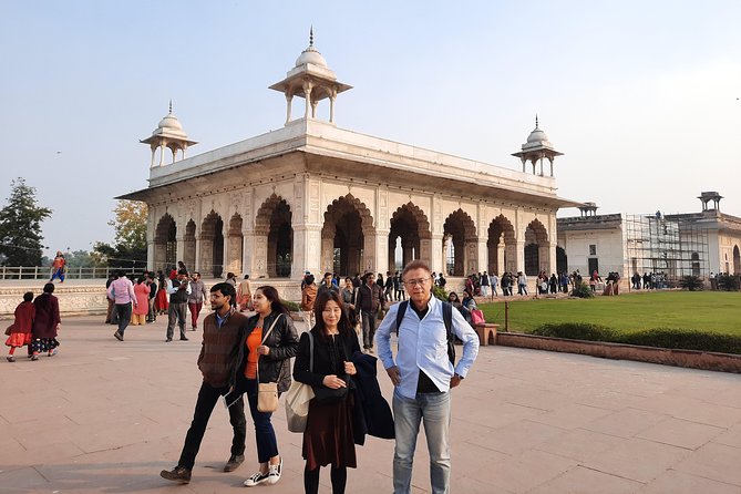 3-Hour Old Delhi Heritage Walking tour with Rickshaw ride - Paranthe Wali Gali and the food stop