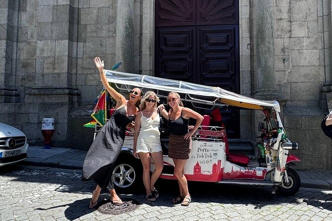 3 Hour Tuk tuk Tour in Porto - Carmo, Carmelitas, and the famous tiled churches