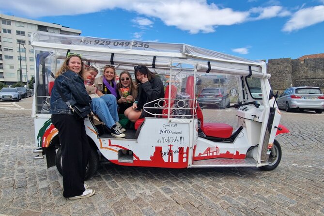 3 Hour Tuk tuk Tour in Porto - Ribeira history, Bolsa, and the final Vitória viewpoint