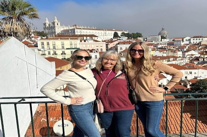 3 Hours Private Tour of Lisbon's Historic Center by Tuk Tuk - What the guides add to the ride