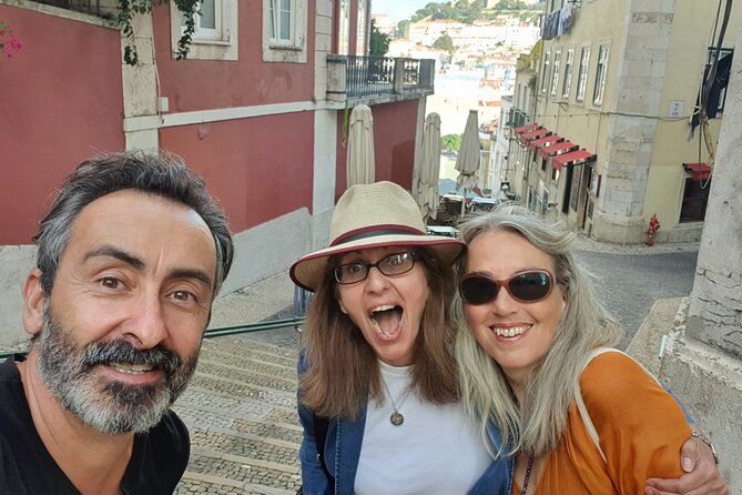 3 Hours Tuk Tuk Tour - Lisboa beyond the guidebooks - Bairro Alto, Príncipe Real, and the Political Quarter
