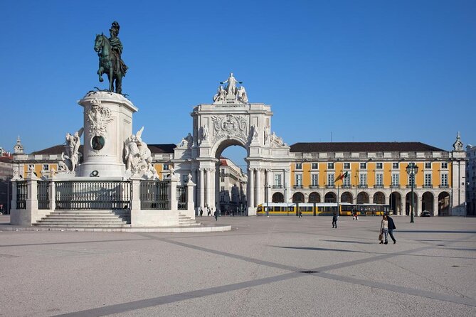4 Hour Lisbon Private Guided Tour via Tuk Tuk - Key points to know before booking