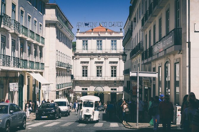 4 Hour Lisbon Private Guided Tour via Tuk Tuk - Four hours with your own group