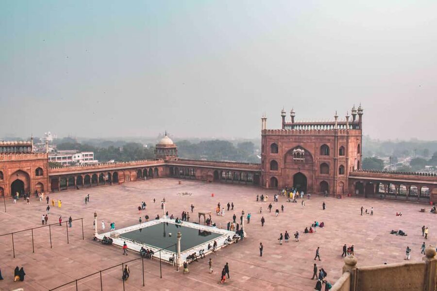 4-hour Old Delhi Heritage Walking tour with Rickshaw Ride - Sis Ganj Gurudwara and a moment of calm