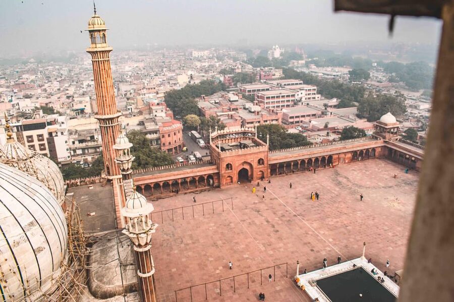 4-hour Old Delhi Heritage Walking tour with Rickshaw Ride - Khari Baoli and the scent of the spice market