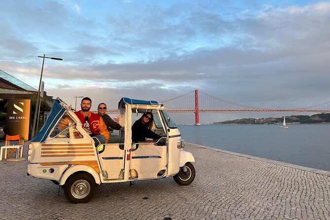 4 Hours Private Tuk Tuk Tour in Lisbon - Why this four-hour route works well in Lisbon