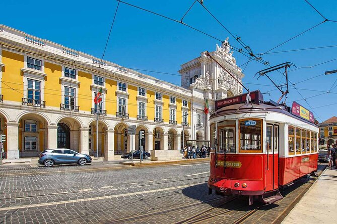 4h/half-day Lisbon Tuk Tuk Tour with a local - Estrela, São Bento, and the Carmo finish