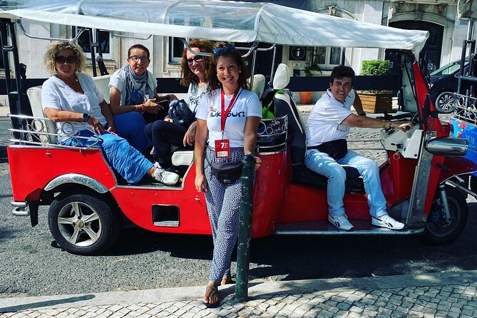 7 Hills by Electric Tuk Tuk - The 45-meter Santa Justa lift