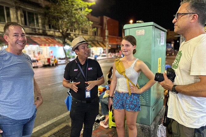 8 Hours Tuk Tuk Private Tour within Bangkok Area: Customed Trips - Wat Phra Kaew and the Grand Palace grounds