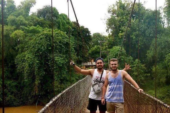 Afternoon tour by tuk tuk to bamboo train,bat cave,killing cave,countryside. - Kampong Pil and the road through the countryside