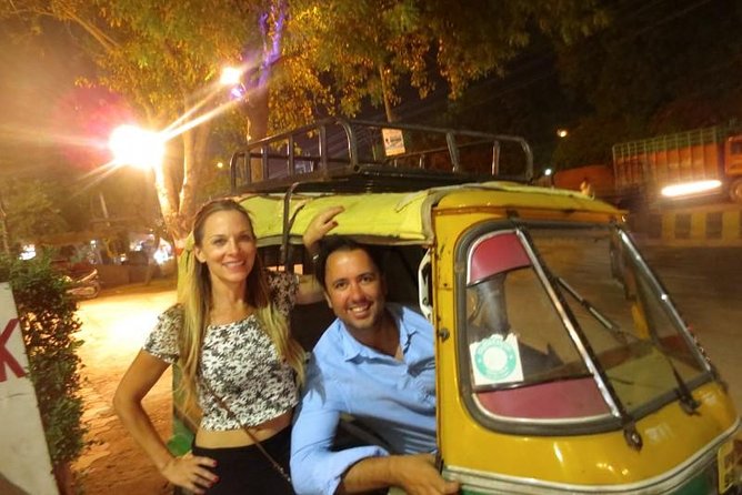 Agra: 6 Hour Tuk-Tuk / Rickshaw Tour - Exploring Agra Fort for two hours