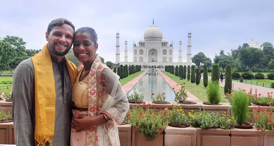 Agra: Private Full-Day Sightseeing Tour by Tuk-Tuk or Cab - Who should book this experience