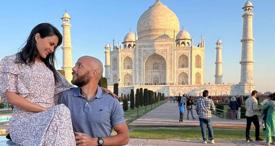 Agra: Private Full-Day Sightseeing Tour by Tuk-Tuk or Cab - Lunch or breakfast, paid separately
