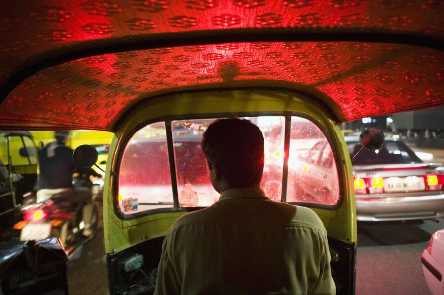 Agra: Skip The Line Taj Mahal Tour With Optional Tuk Tuk - Language, timing, and what to bring