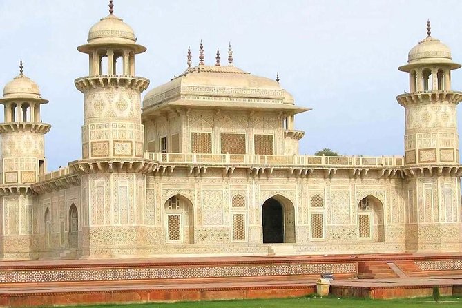 Agra: Street Food and Walk Tour with Spice Market by Tuk-Tuk - What $15 buys you