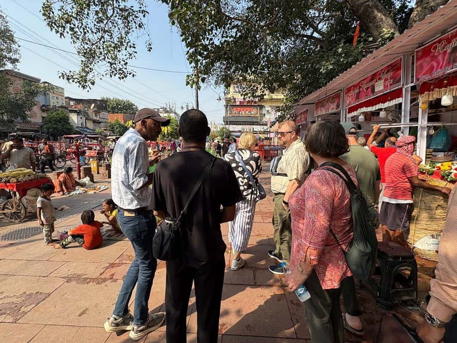 Agra: Street Food Tour with Spice Market on Tuk-Tuk Ride - The spice market and what the guide adds