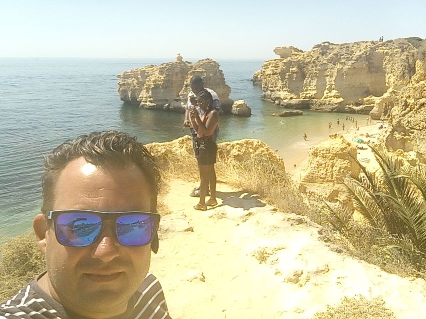 Albufeira: Private Sightseeing Tuk-Tuk Tour with Pickup - What the five-star score tells you, and what it does not