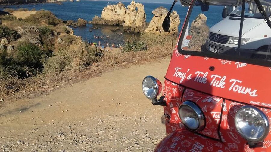 Albufeira: Private Tuk Tuk Tour - A night ride to the Strip
