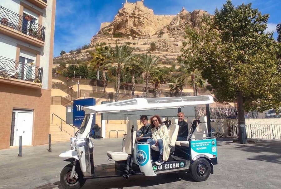 Alicante Tuk Tuk Overview Tour - Alicante by electric tuk tuk