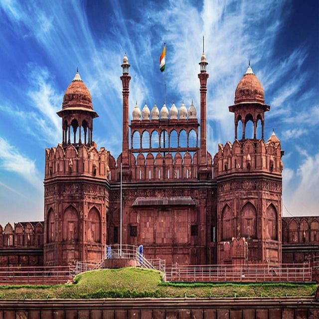 All Inclusive Old & New Delhi Private Day Trip with Tuk Tuk - Red Fort from the outside