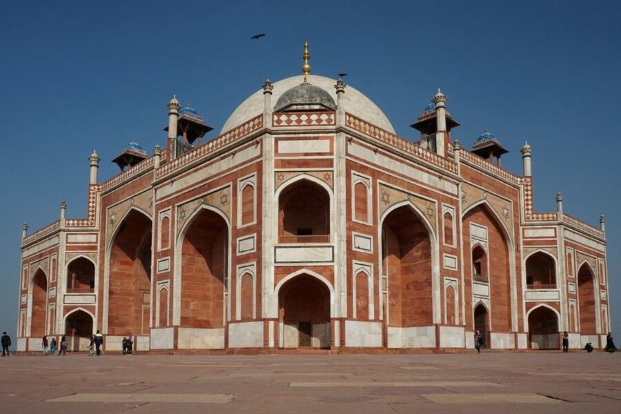 All Inclusive Old & New Delhi Private Day Trip with Tuk Tuk - Lotus Temple and the possible Sikh temple visit
