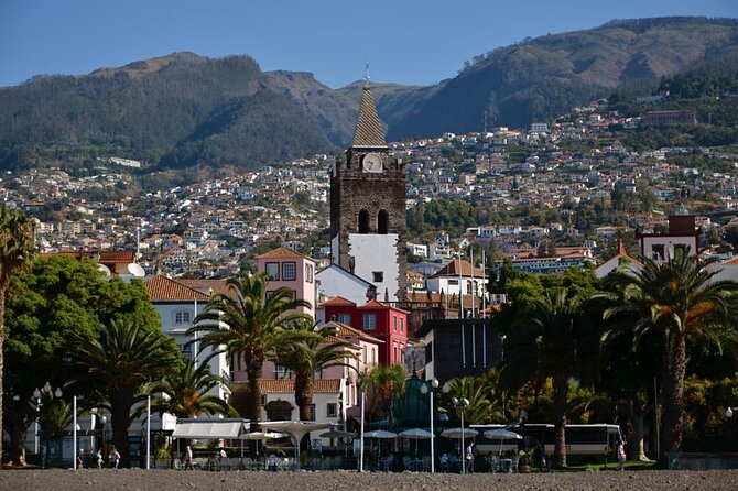 An Express tuk-tuk tour through Funchal Old Town - Starting near Avenida Sá Carneiro