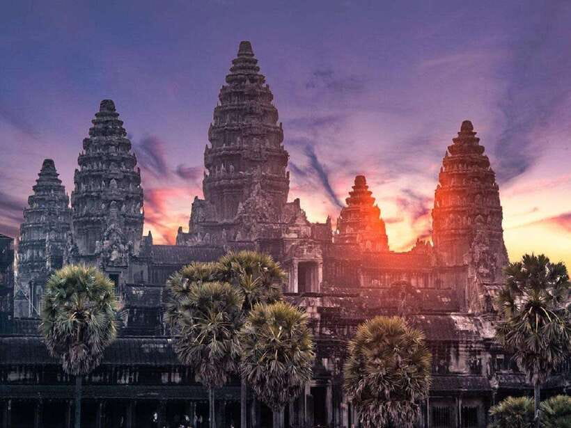 Angkor Wat Small Tour Sunrise With Private Tuk Tuk - The 4:30am start and sunrise at Angkor Wat