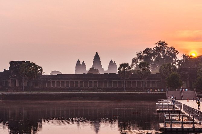 Angkor Wat Sunrise Private Tour by Tuk Tuk - Who will enjoy this morning most