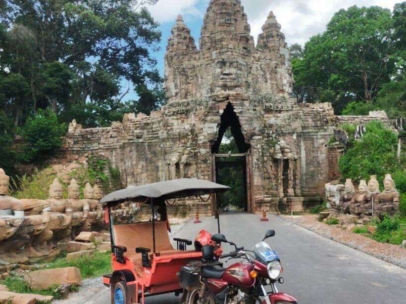 Angkor Wat Tour by Tuk-Tuk with English Speaking Driver - Pre Rup brings the circuit to a strong finish