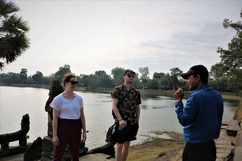 Angkor Wat: Tuk Tuk and Walking Tour - Bayon and its famous stone faces