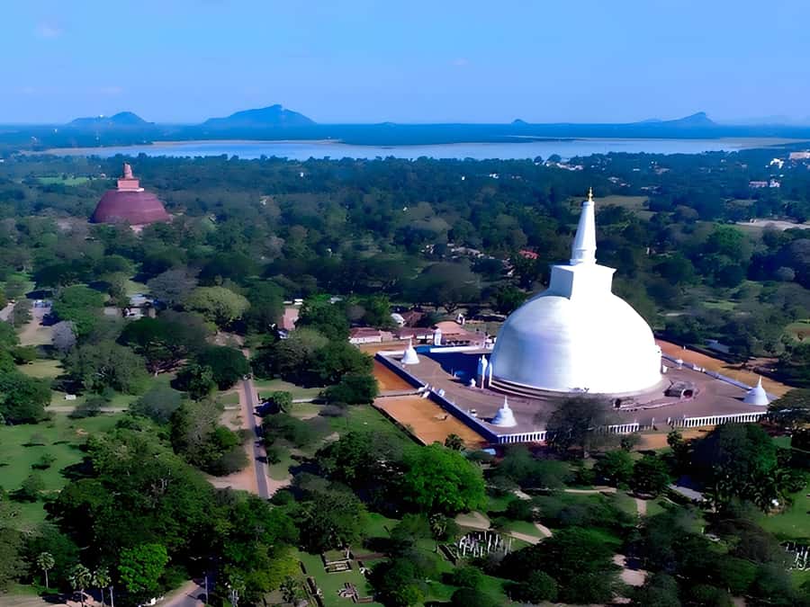 Anuradhapura: Tuk Tuk Tour - Ancient City with Audio Guide - Why a tuk tuk works well in Anuradhapura