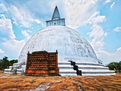 Anuradhapura: Tuk Tuk Tour – Ancient City with Audio Guide