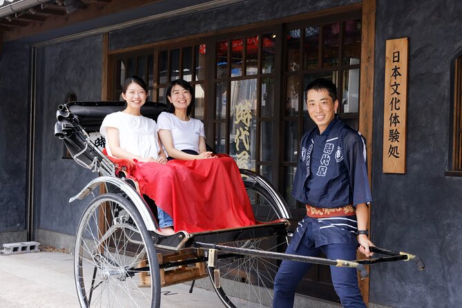 Asakusa, Tokyo: Rickshaw Experience and Highlights Walking tour - Following Nakamise toward Senso-ji