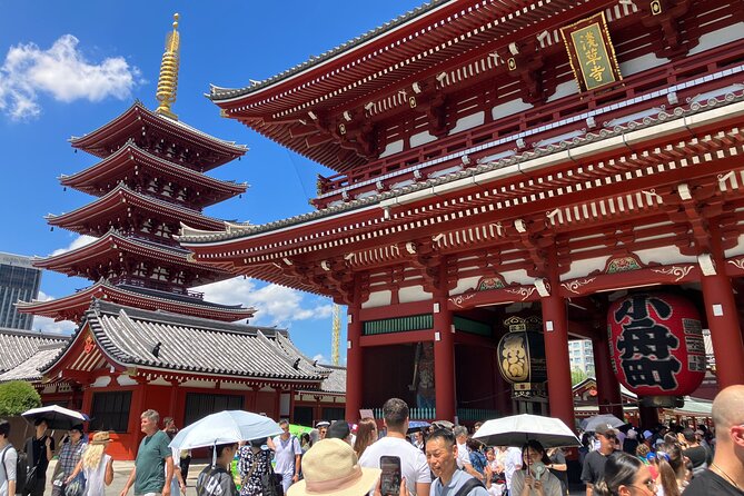 Asakusa, Tokyo: Rickshaw Experience and Highlights Walking tour - The nostalgic side of Hanayashikidori