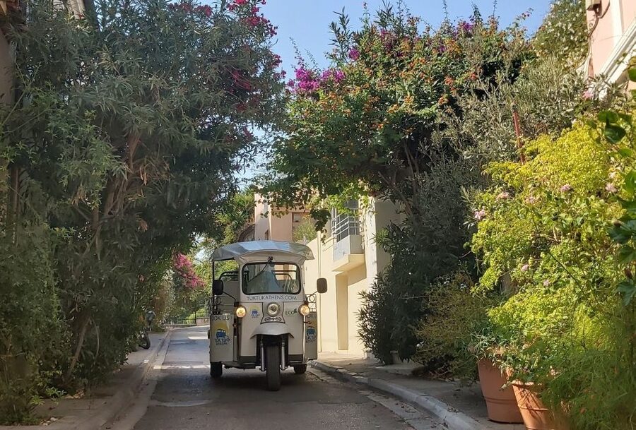 Athens from Piraeus: Private E-Tuk Tuk Half-Day Tour - Mount Lycabettus and the best city view