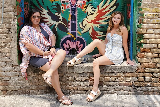 Austin Mural Selfie Tour by Pedicab - Greetings from Austin for the classic postcard picture